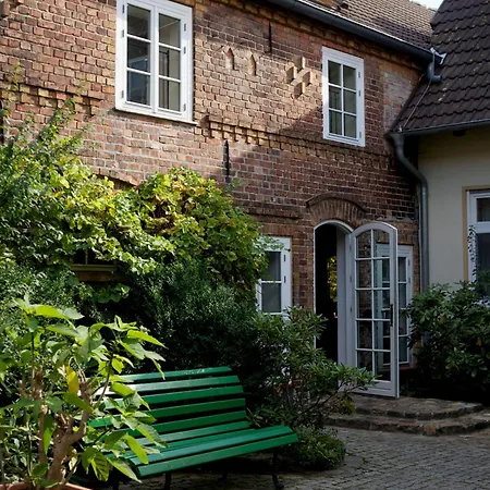 Alte Schmiede 3*