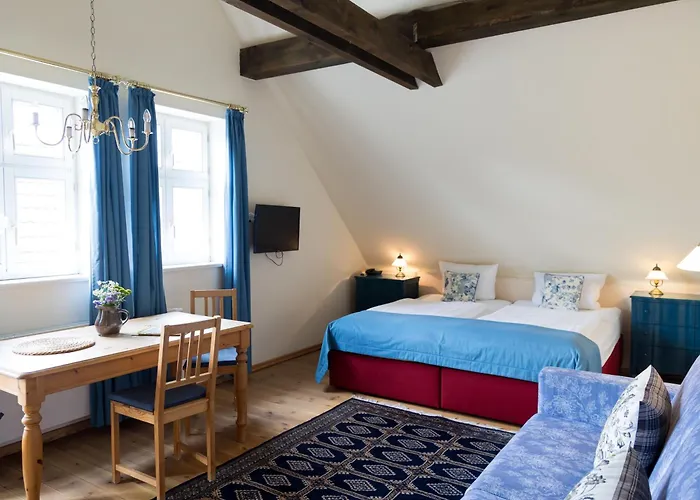 Alte Schmiede بيت ضيافة 3*